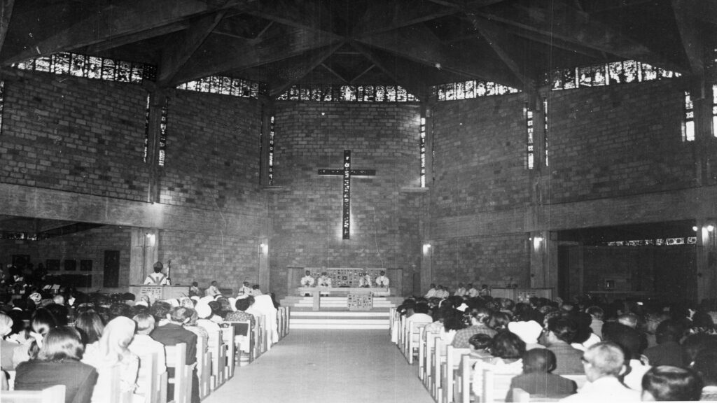 Momento consacrazione chiesa Consolata